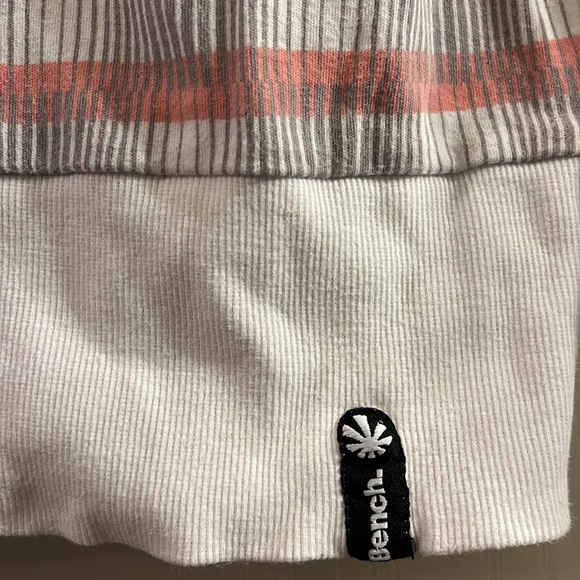 Bench Sweater - small - Picture 7 of 7